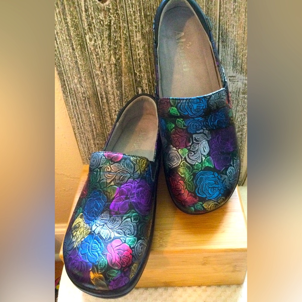 Algeria Slip on Metallic Rose KEL-466 Size 8